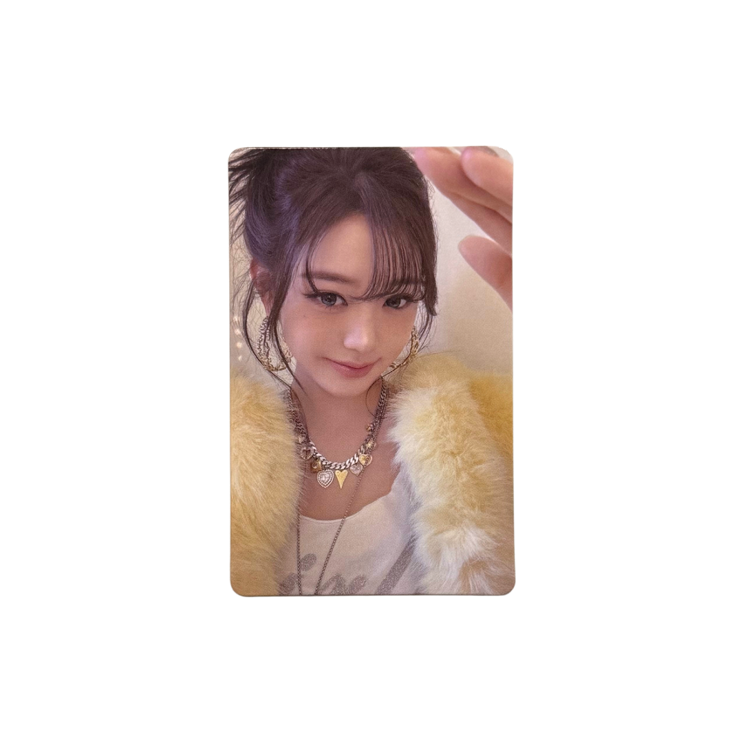 IVE - "SHOW WHAT I AM" Japan VIP photocards