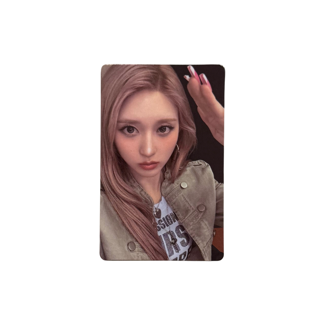 IVE - "SHOW WHAT I AM" Japan VIP photocards