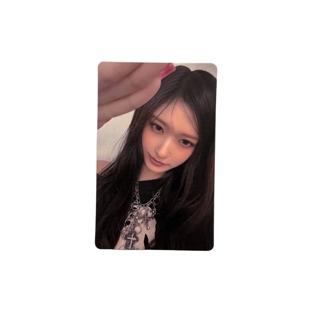 IVE - "SHOW WHAT I AM" Japan VIP photocards