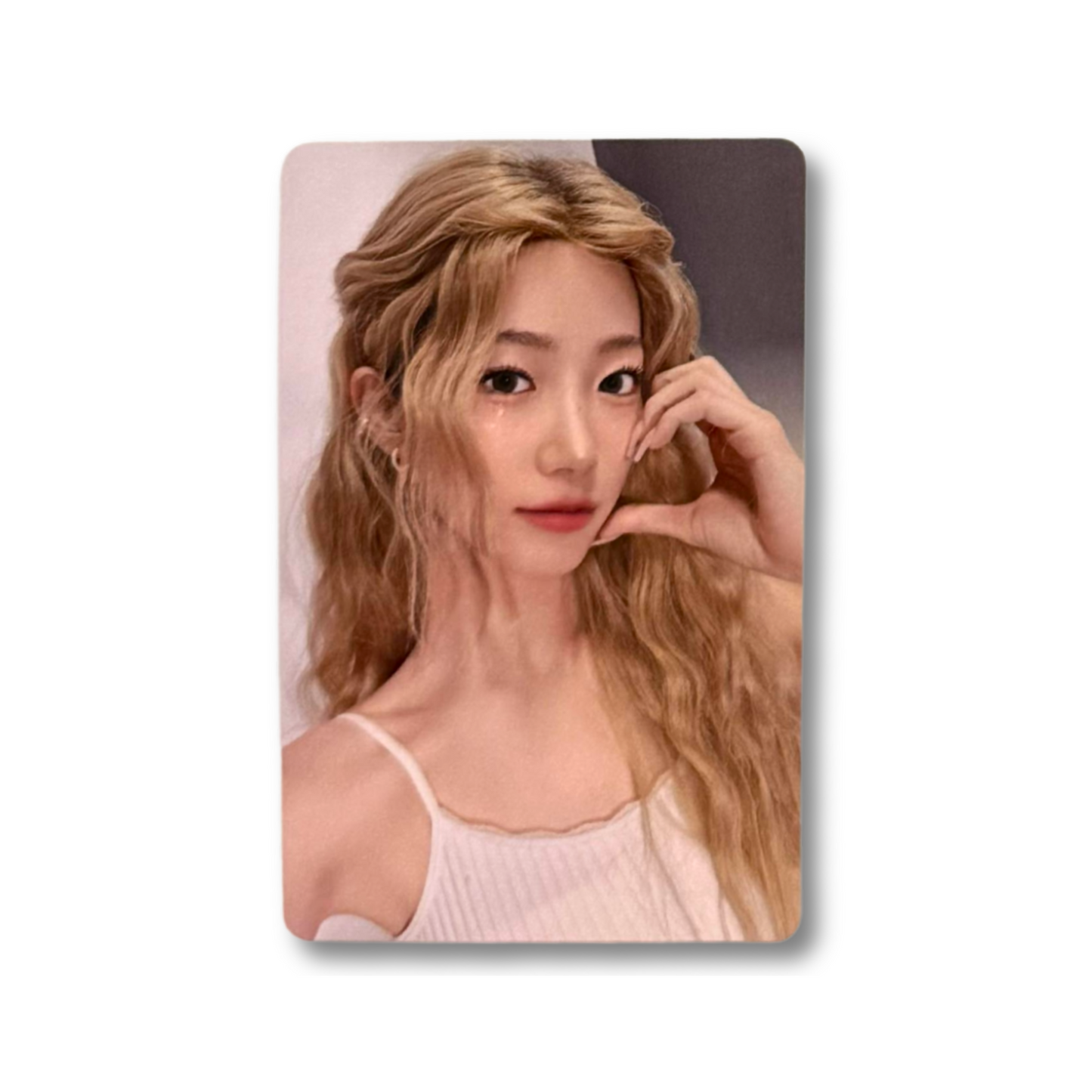 Le Sserafim: “Hot” UMS Japan POB photocard