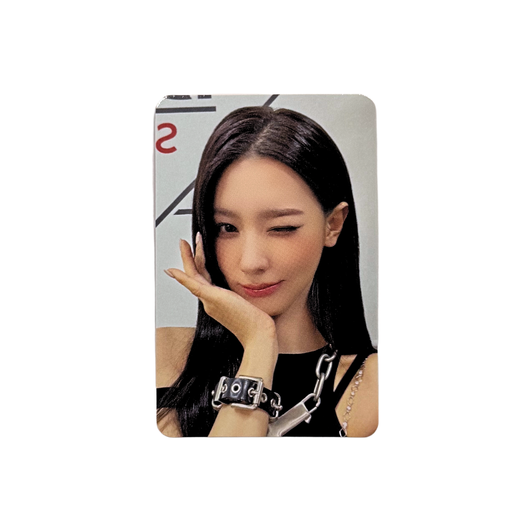 I-DLE offical photocards