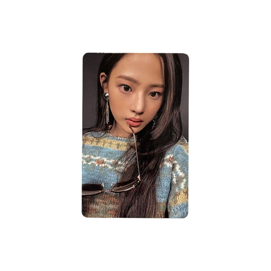 NewJeans - OMG album Photocard
