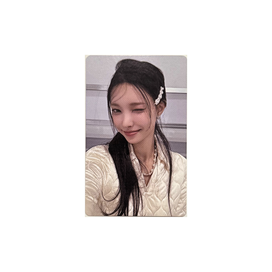ILLIT "SUPER REAL ME" - Official Photocard