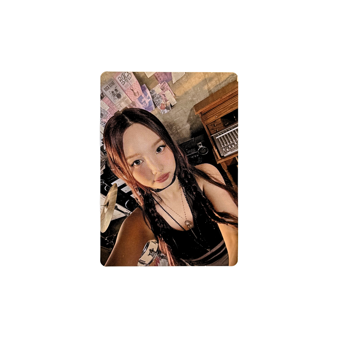 Twice - THIS IS FOR World Tour Venue Photocard