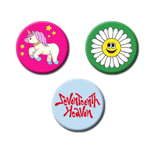 Seventeen set bedževa