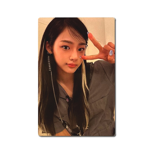 NEW JEANS X LINE FRIENDS - Pop-Up Store Photocard - Minji 2