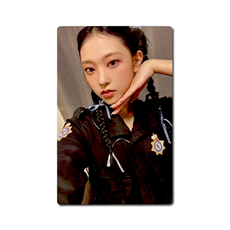 NEW JEANS X LINE FRIENDS - Pop-Up Store Photocard - haerin 1